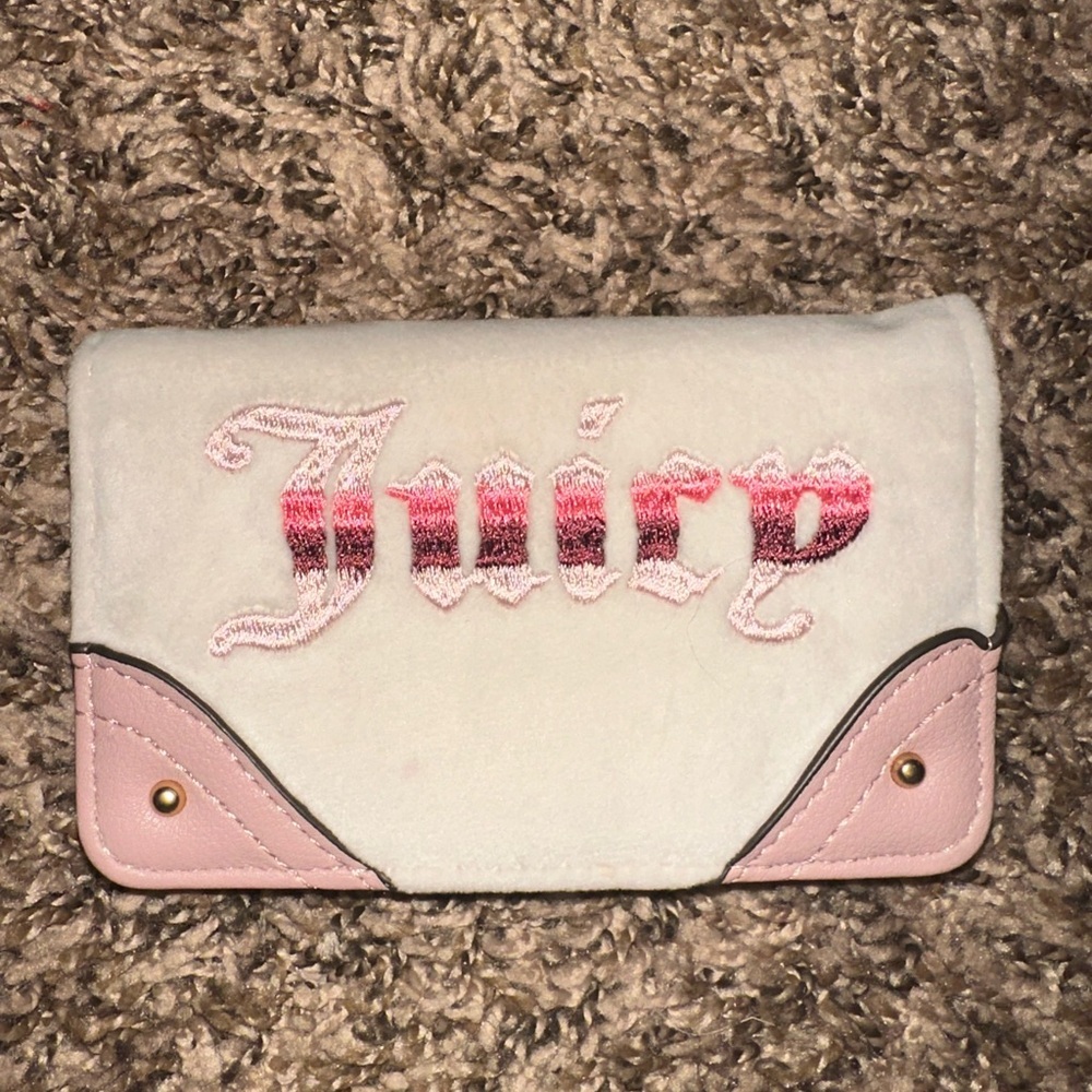 Juicy Couture Pink and White Women's wallet